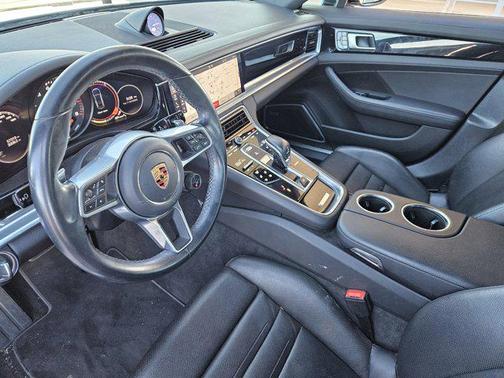 2019 Porsche Panamera 4