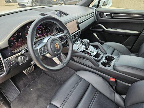 2022 Porsche Cayenne GTS