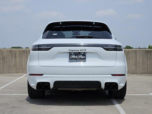 2022 Porsche Cayenne GTS