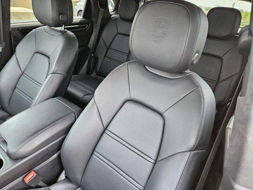 2022 Porsche Cayenne GTS