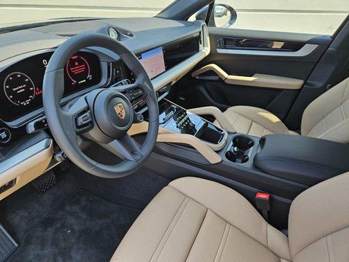 2025 Porsche Cayenne E-Hybrid