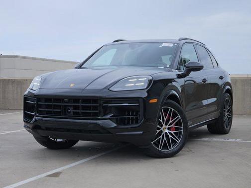 2024 Porsche Cayenne S