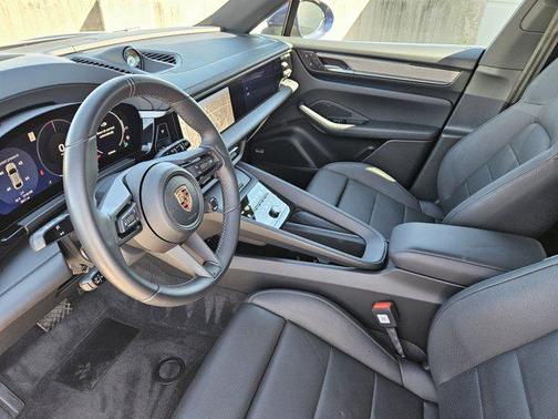 2024 Porsche Macan 4