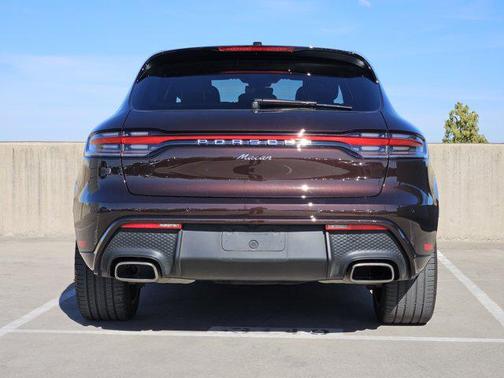 2022 Porsche Macan AWD