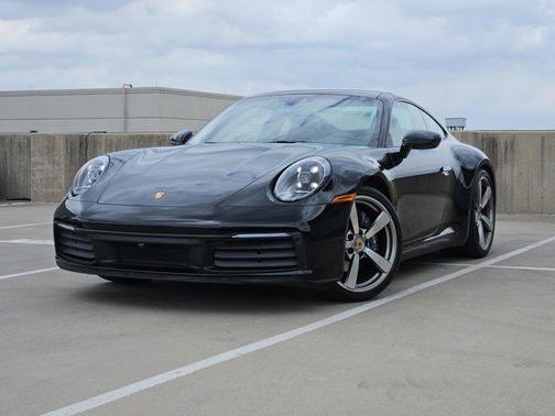 2022 Porsche 911 Carrera