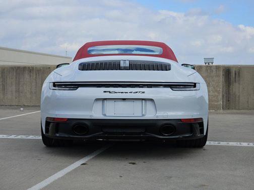 2023 Porsche 911 Carrera 4 GTS