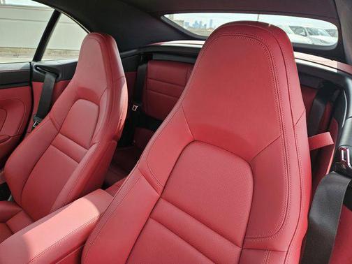 2023 Porsche 911 Carrera 4 GTS