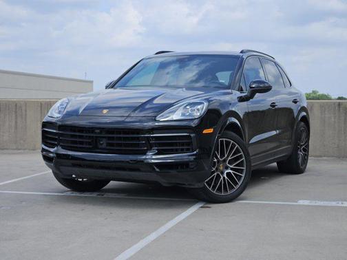 Black 2023 Porsche Cayenne Cayenne