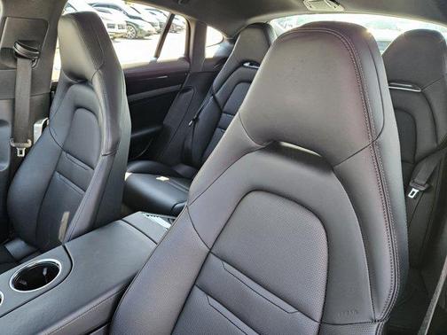2023 Porsche Panamera 4S