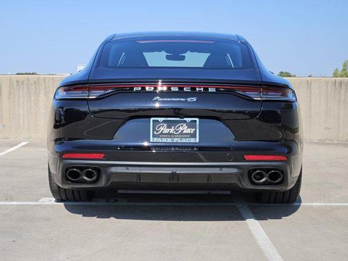 2023 Porsche Panamera 4S