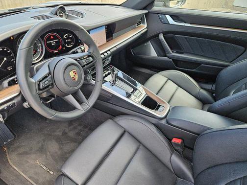 2024 Porsche 911 Carrera