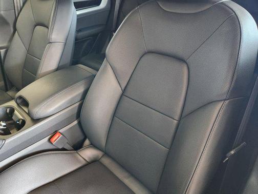 2025 Porsche Cayenne Cayenne
