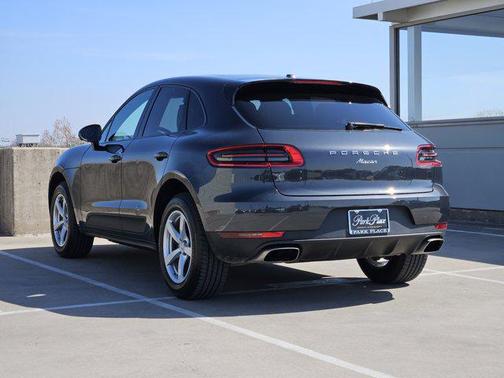 2018 Porsche Macan 