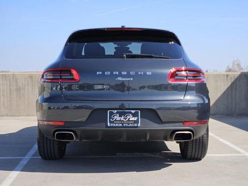 2018 Porsche Macan 