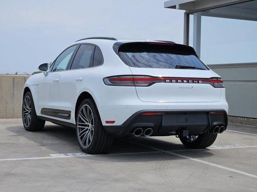 2025 Porsche Macan S