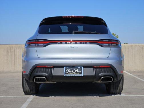 2025 Porsche Macan AWD