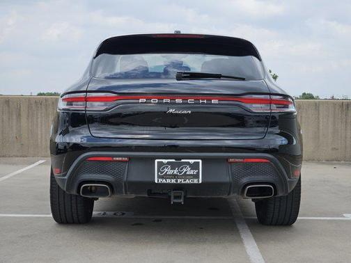 2023 Porsche Macan Base