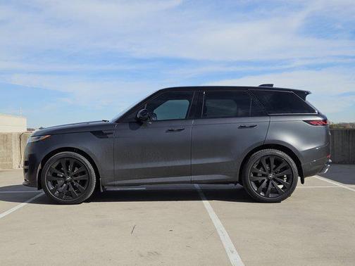 2025 Land Rover Range Rover Sport SE