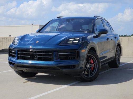 2024 Porsche Cayenne S