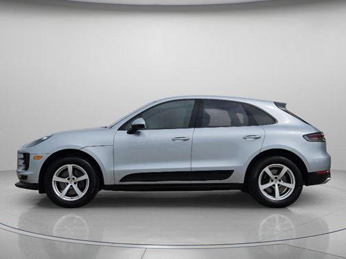 2020 Porsche Macan AWD