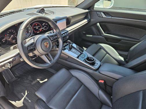 2022 Porsche 911 Carrera 4S Cabriolet