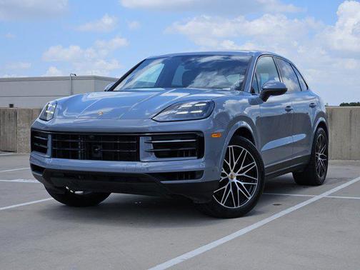 2025 Porsche Cayenne AWD