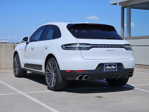 2021 Porsche Macan Base