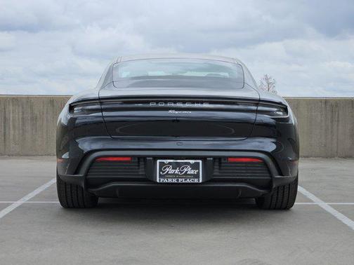 2025 Porsche Taycan RWD