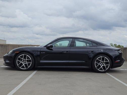 2025 Porsche Taycan RWD