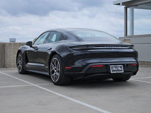 2025 Porsche Taycan RWD