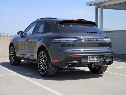 2025 Porsche Macan AWD