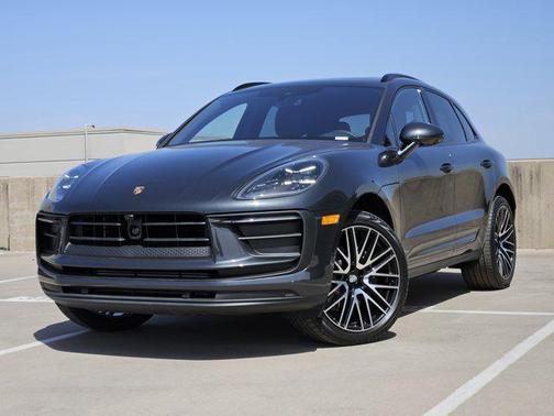 2025 Porsche Macan AWD