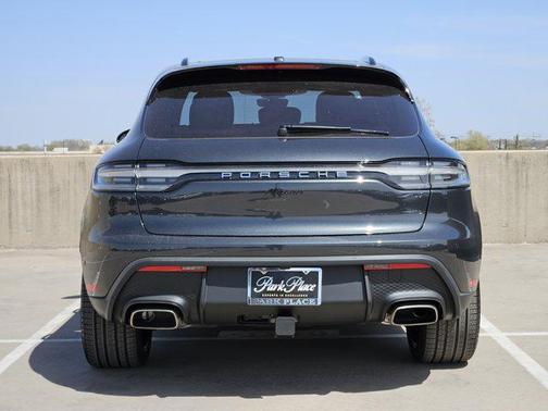 2025 Porsche Macan AWD