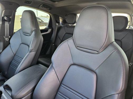 2025 Porsche Cayenne Cayenne