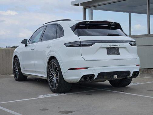 2021 Porsche Cayenne GTS