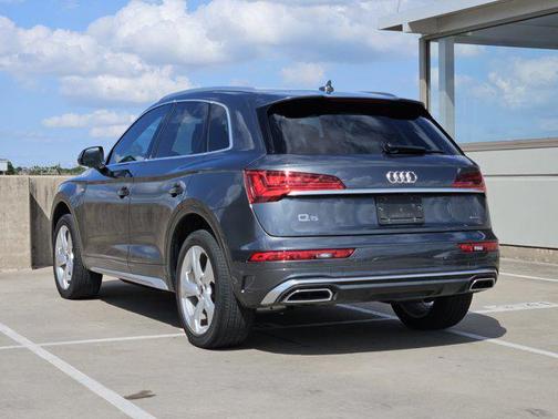 2022 Audi Q5 45 S line Premium Plus