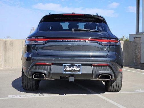 2025 Porsche Macan AWD