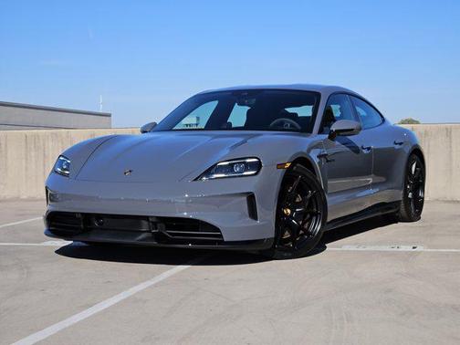 2025 Porsche Taycan GTS