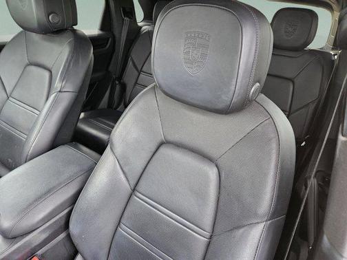 2020 Porsche Cayenne Cayenne