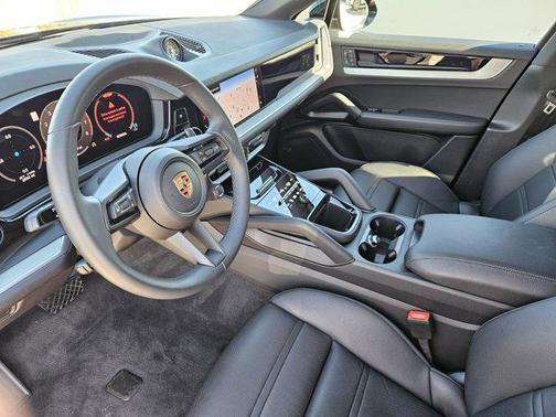 2025 Porsche Cayenne Cayenne