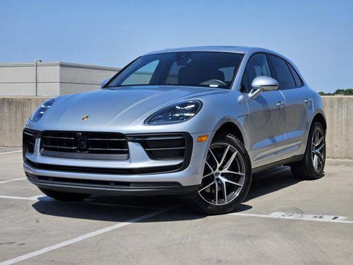 2025 Porsche Macan AWD