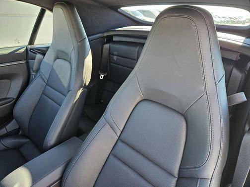 2026 Porsche 911 Carrera