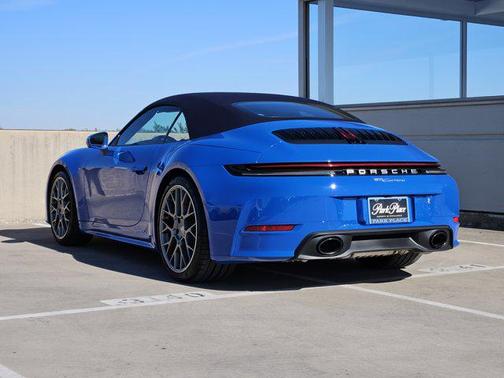 2026 Porsche 911 Carrera