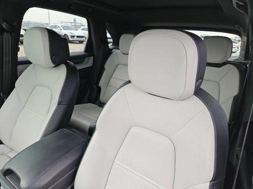 2024 Porsche Cayenne Cayenne