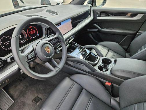 2024 Porsche Cayenne AWD