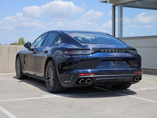 2022 Porsche Panamera Platinum Edition