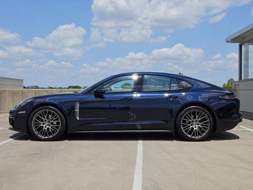 2022 Porsche Panamera Platinum Edition