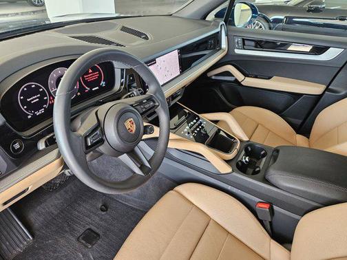 2025 Porsche Cayenne AWD