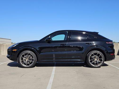 2023 Porsche Cayenne Platinum Edition