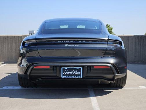 2025 Porsche Taycan 4